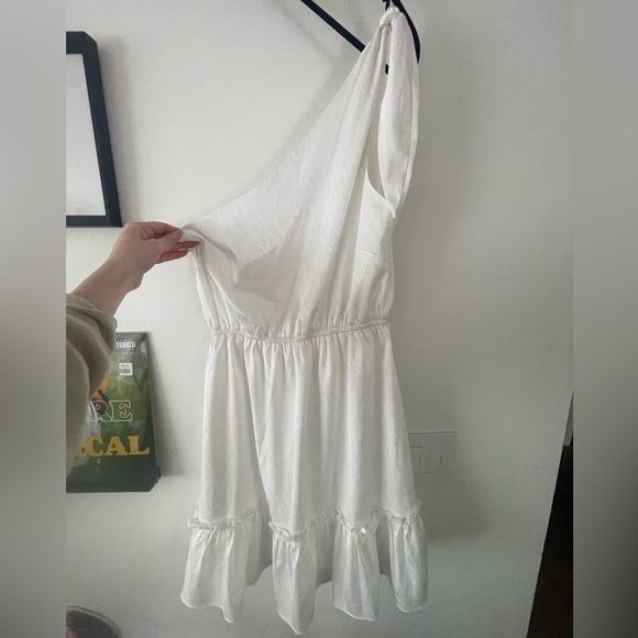 Molly Bracken one shoulder dress - Picture 3 of 5